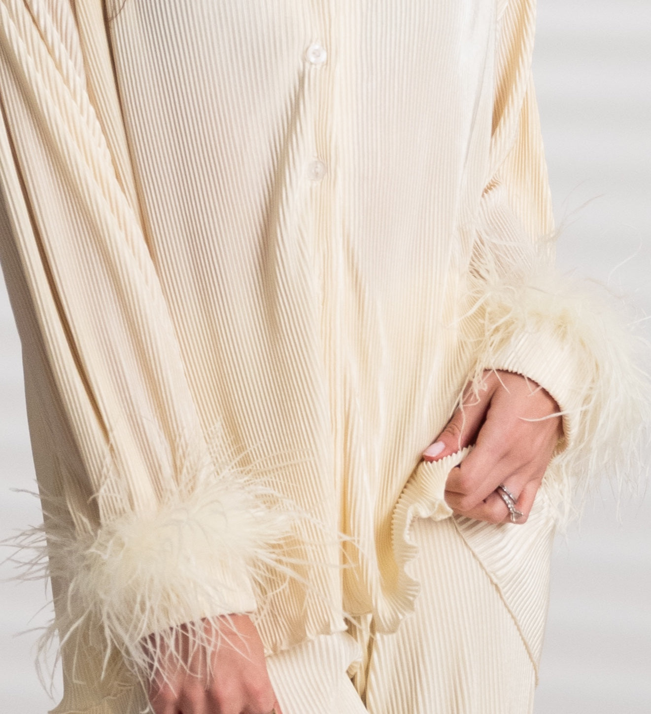 FEATHER PLEATS