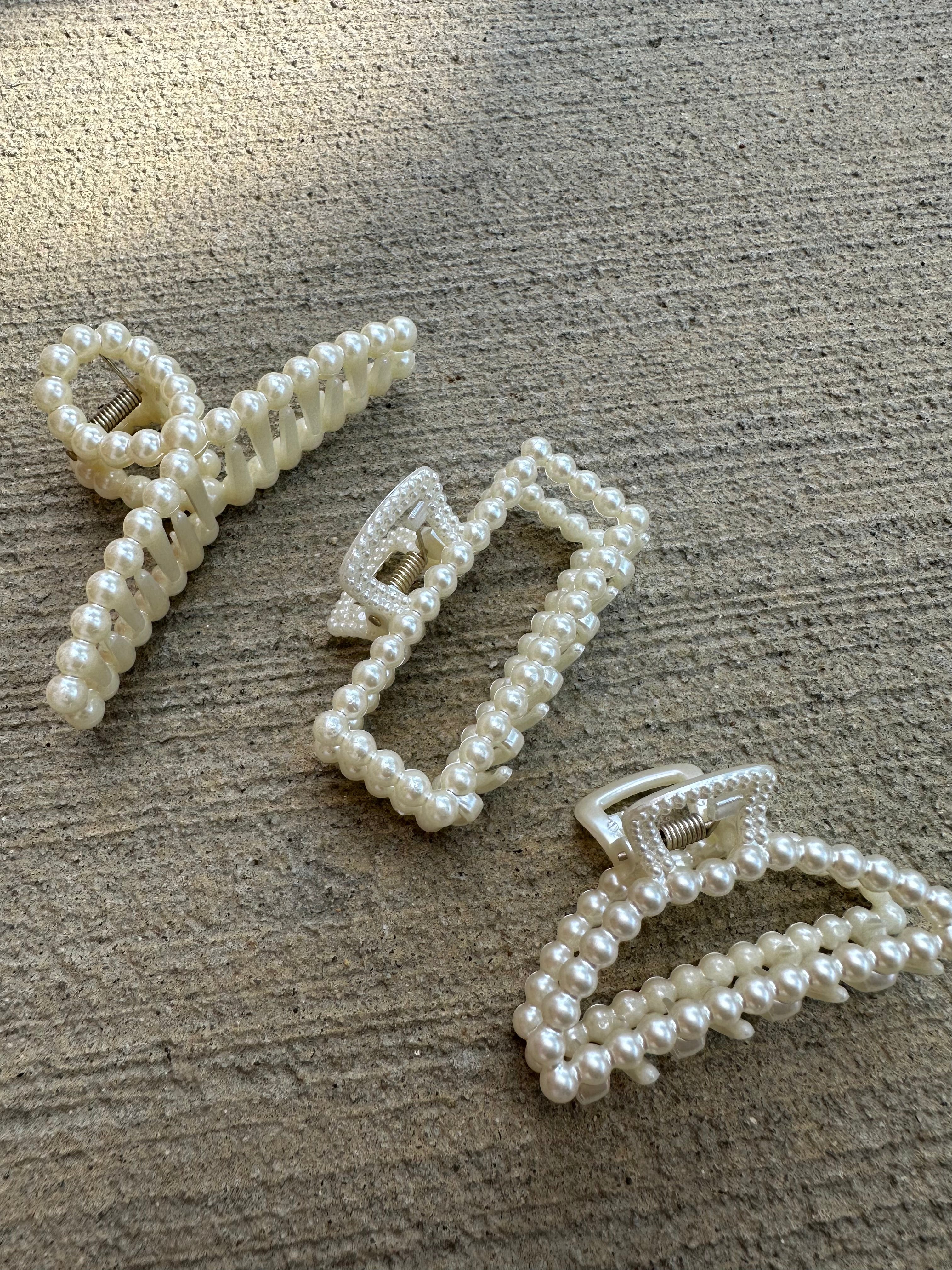 Pearly Claw Clip