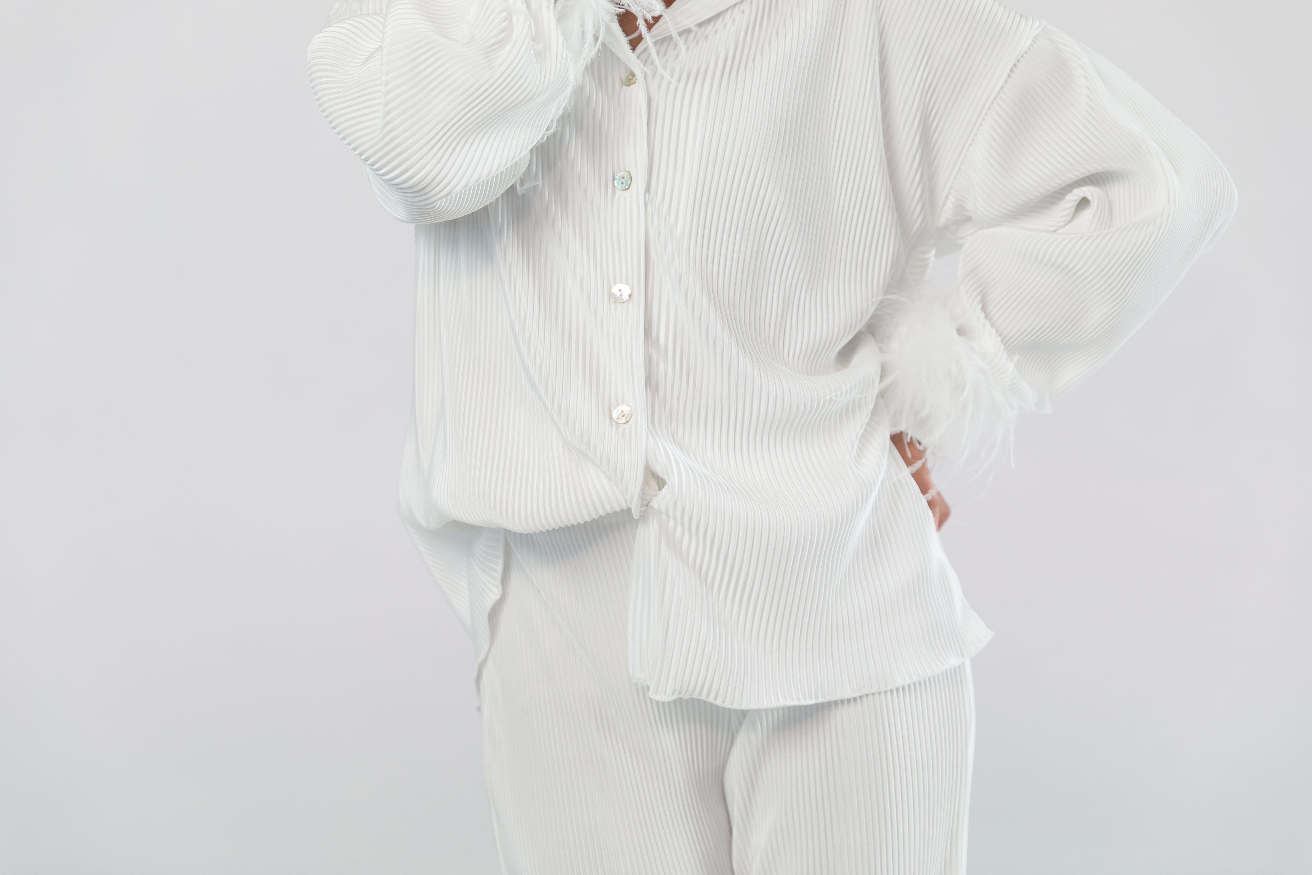 Detachable Feather Pleats Please Set in Dove