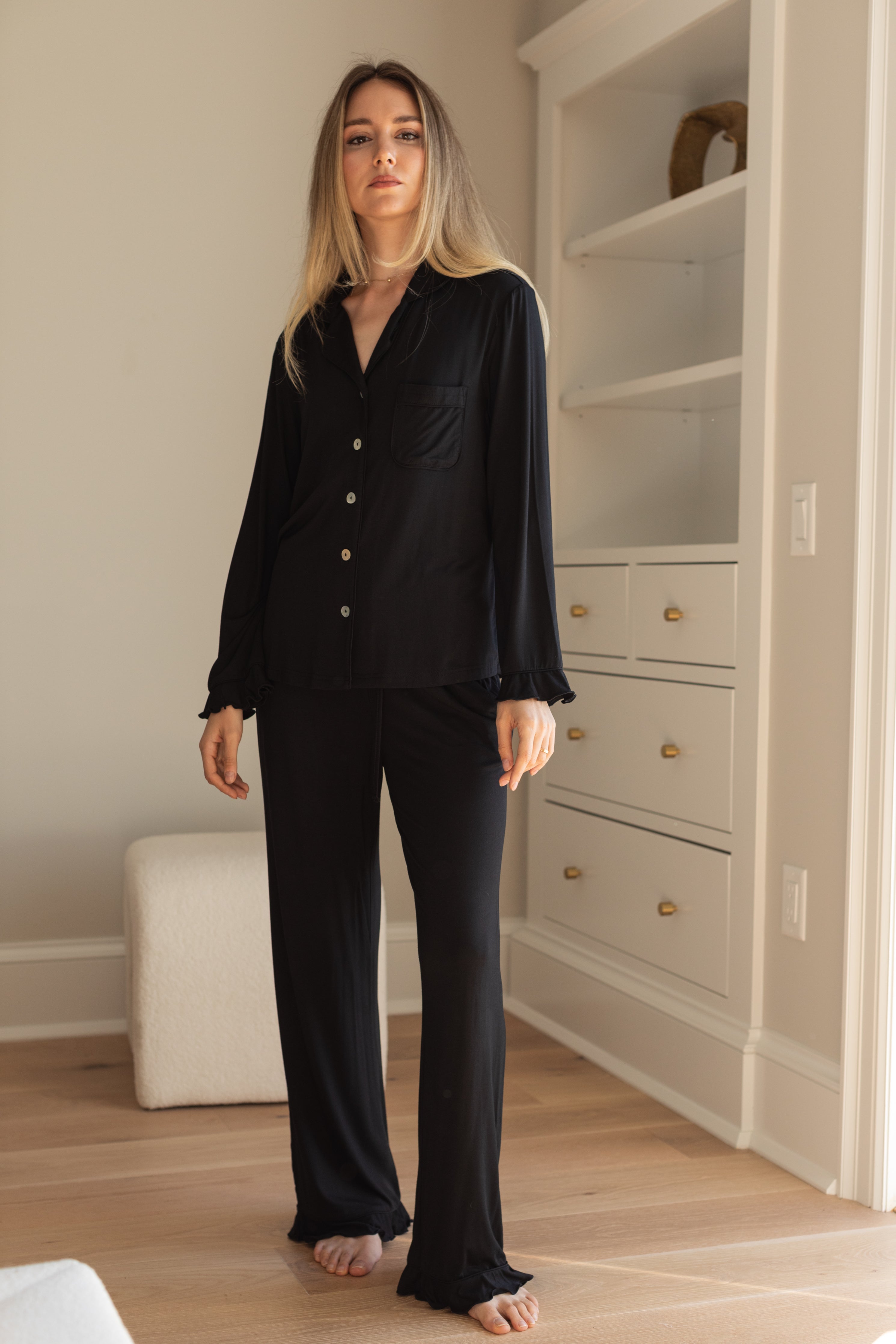 【バラ売り可】M 黒 Supreme Satin Pajama Set Ruffle Bamboo Pajama Bridal Pant Set in Black – Waverles