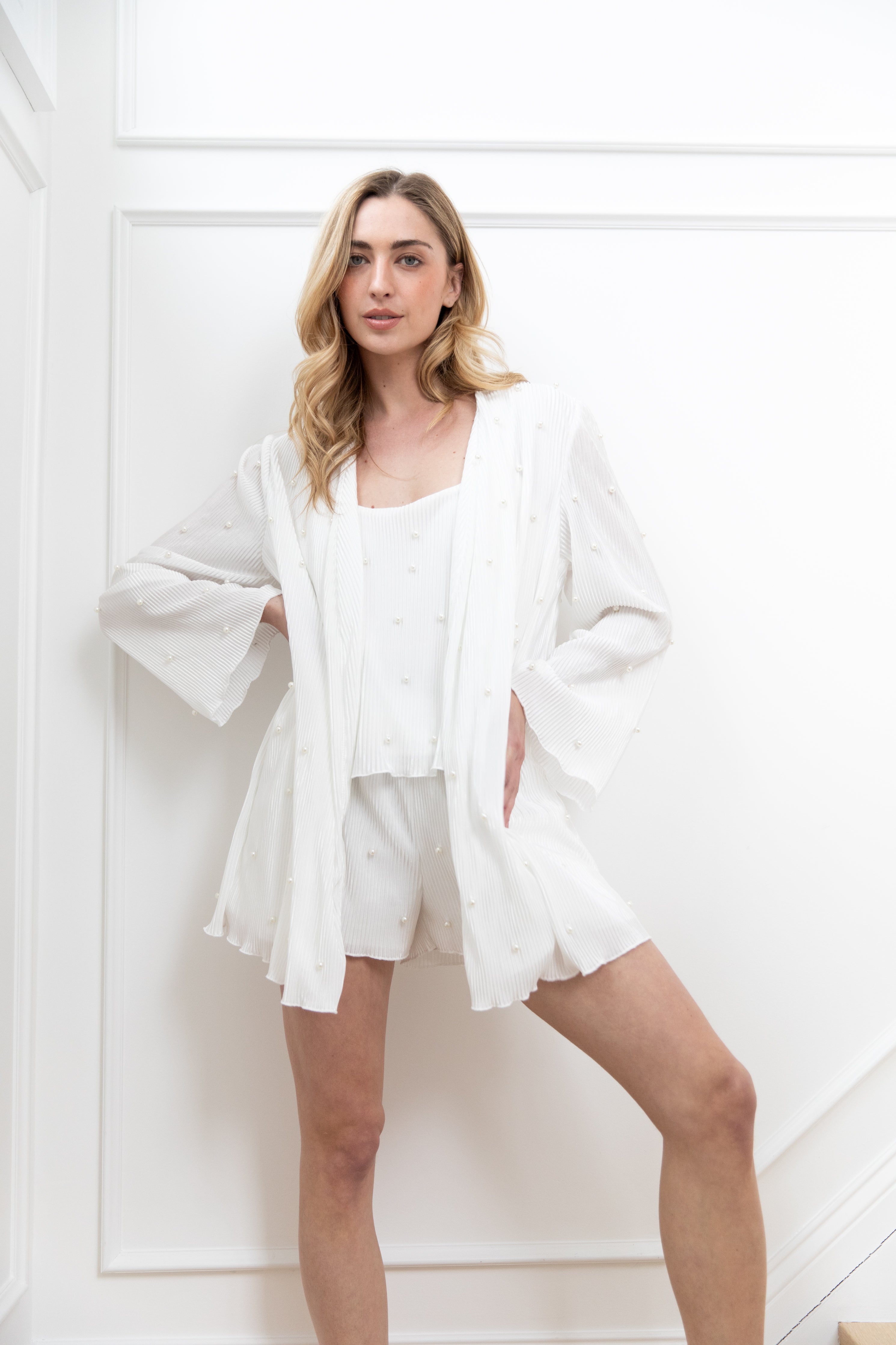 Paige Pearly Bridal Robe – Waverles