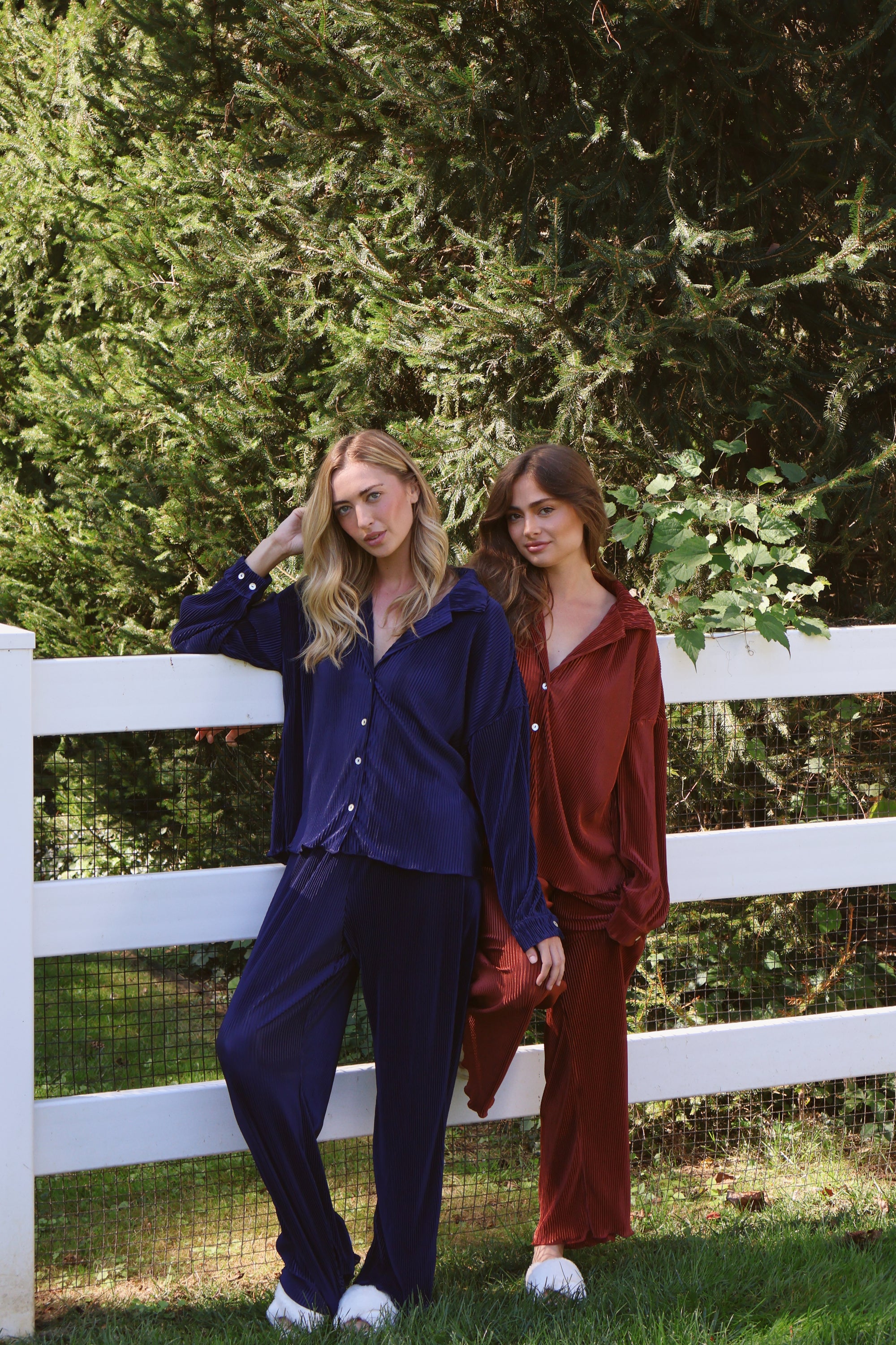 Pleated Set in Navy