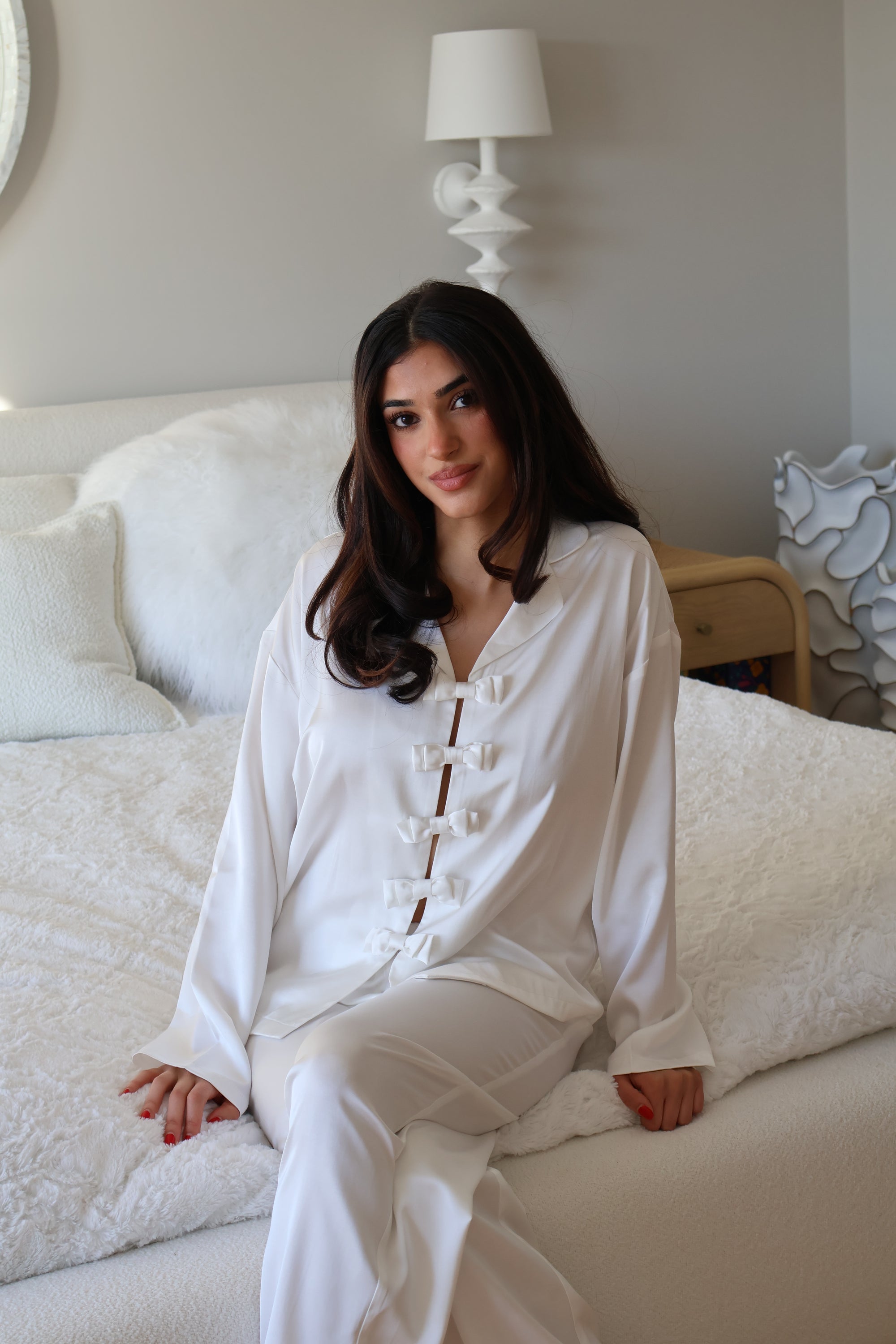 Stella Silky Bow Dove Set