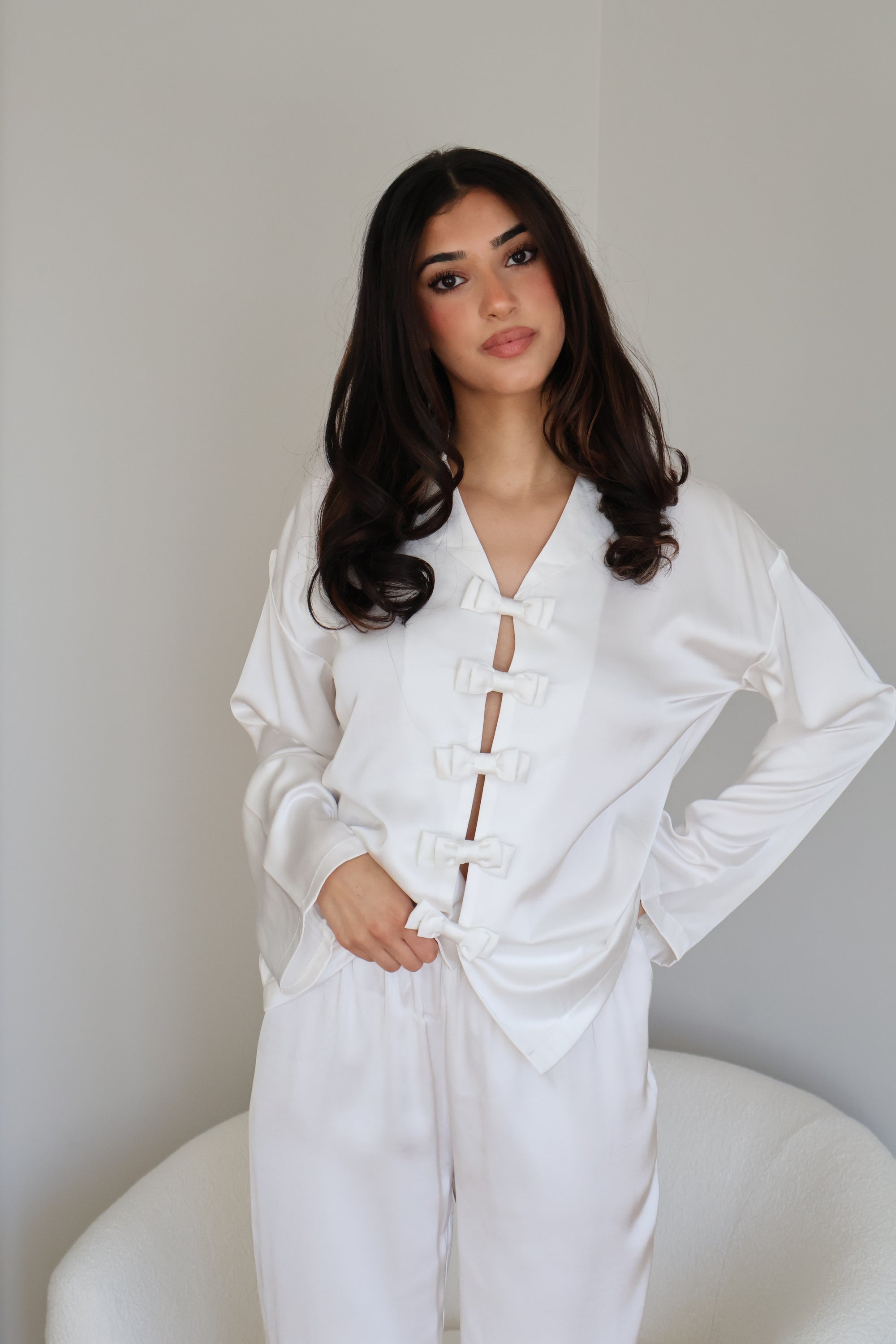 Stella Silky Bow Dove Set