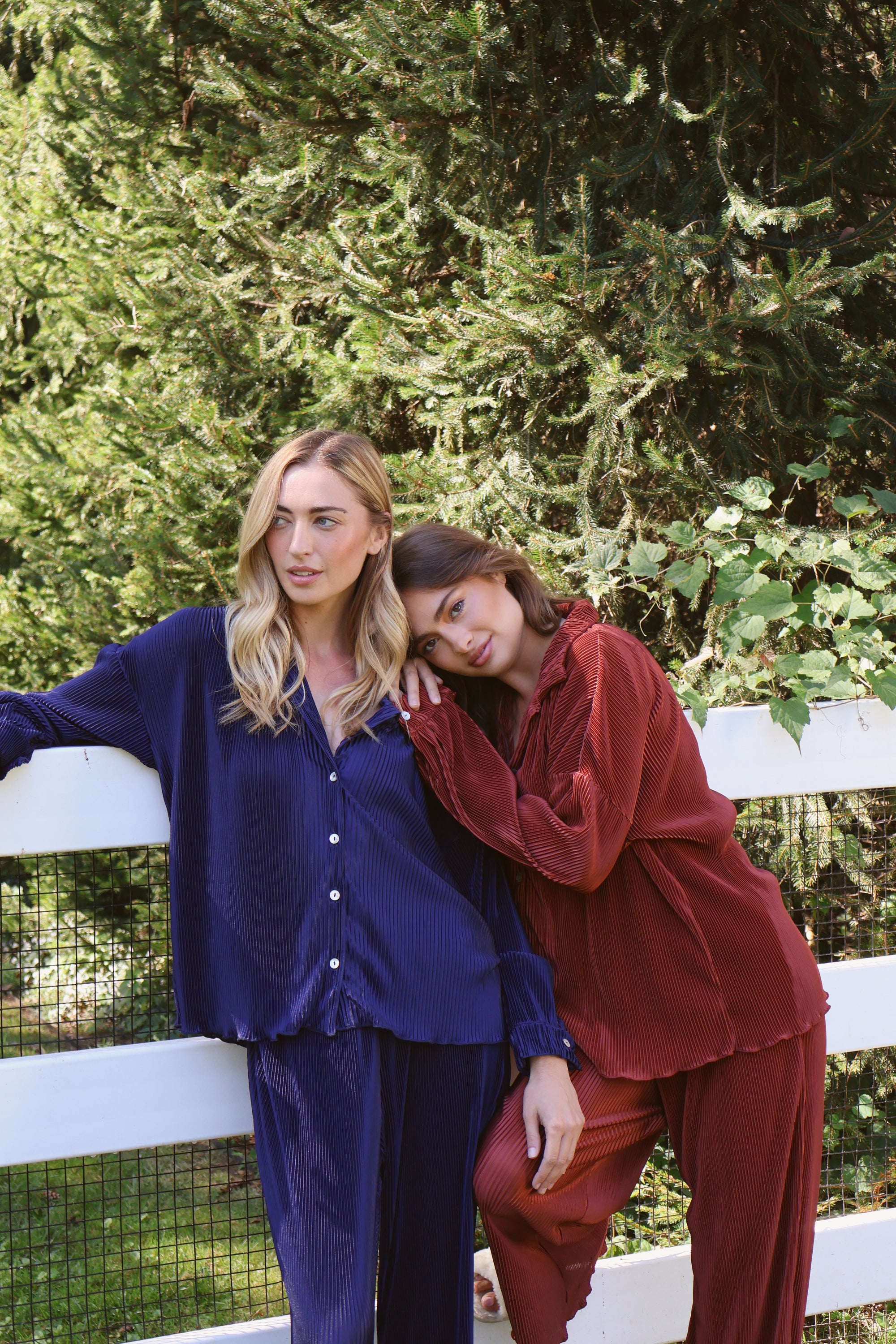 Pleated Set in Navy