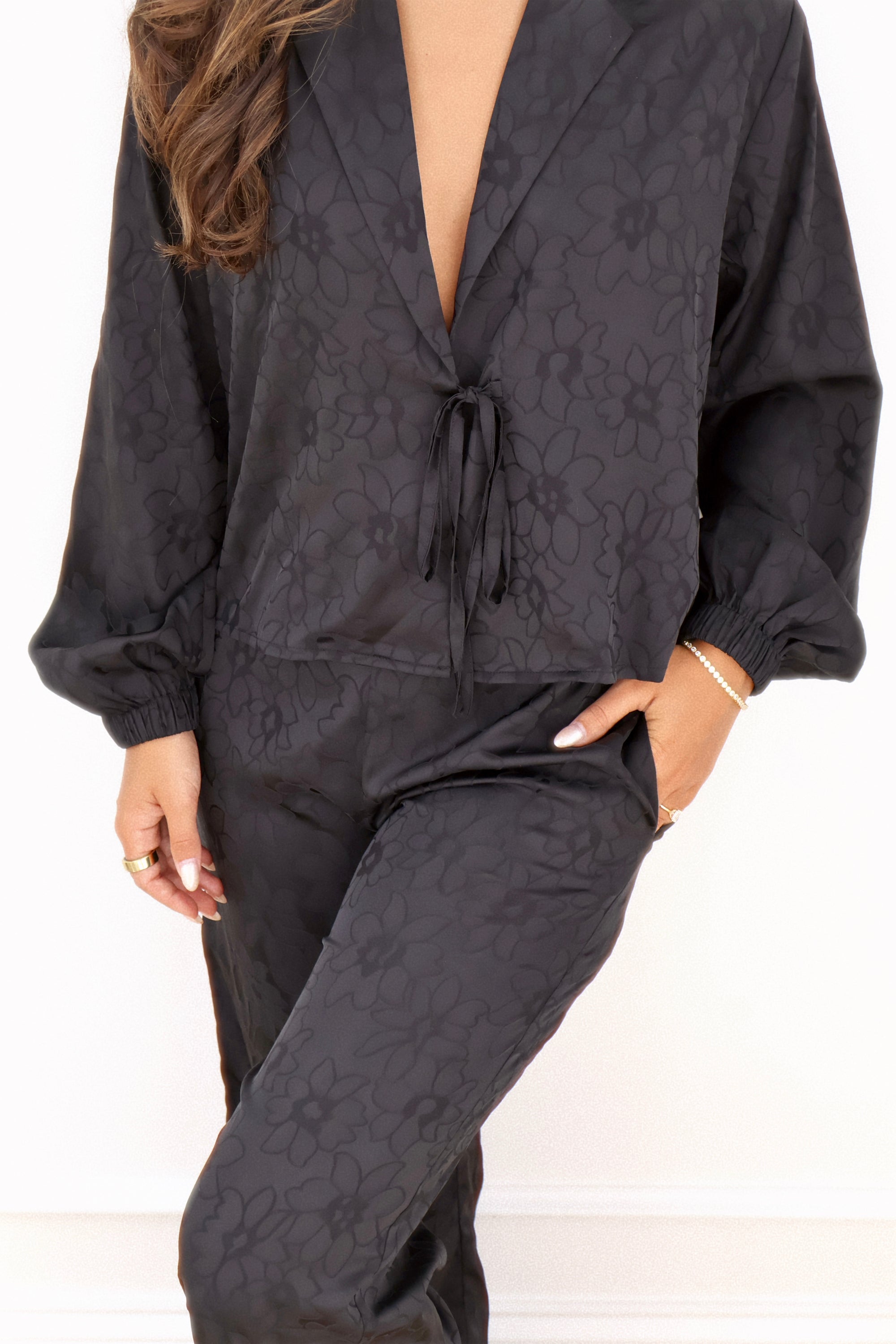 Lily Bridal Jacquard Tie Front Pant Set in Noir