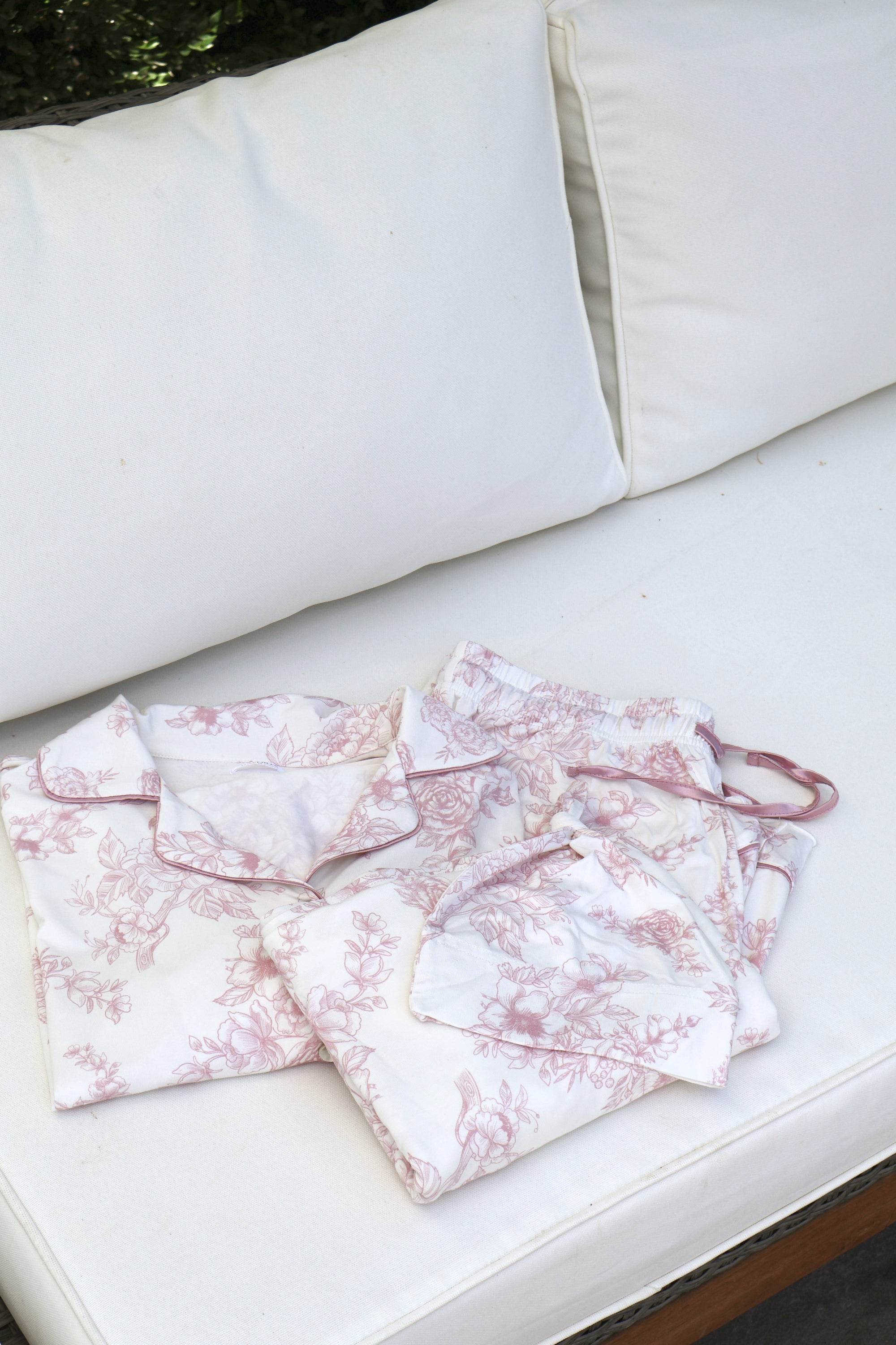 Bamboo Baby Swaddle Blanket &amp; Hat Set in Rose Toile