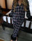 Pleated Luxe Feather Set in Plaid