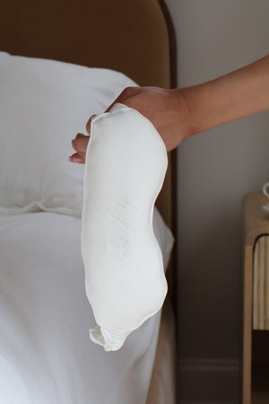 Bamboo Wifey Eye Mask in Dove