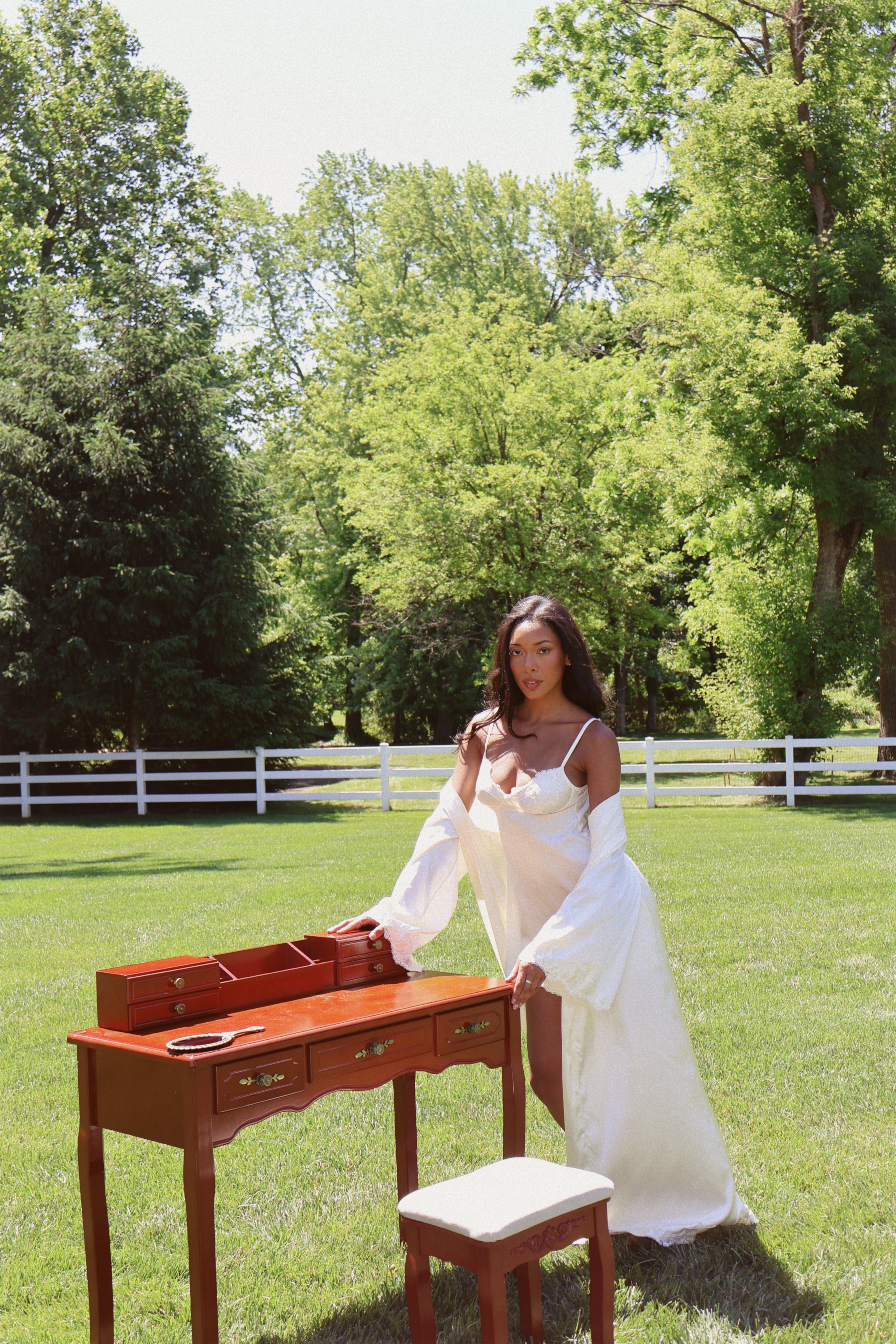 Clara Robe in Antique Ivory – Waverles
